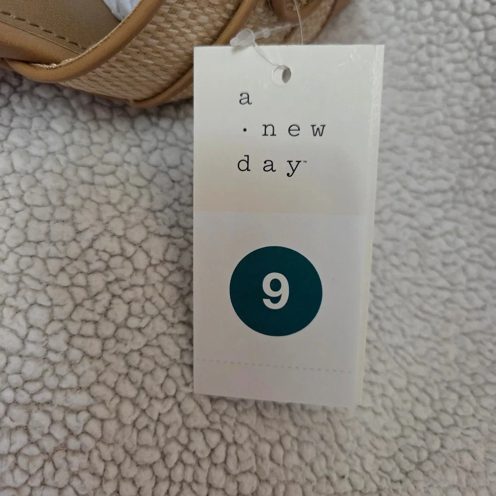 A New Day Kathleen Heels Beige Woven Rhinestone Buckle Block Heel Sandals 9